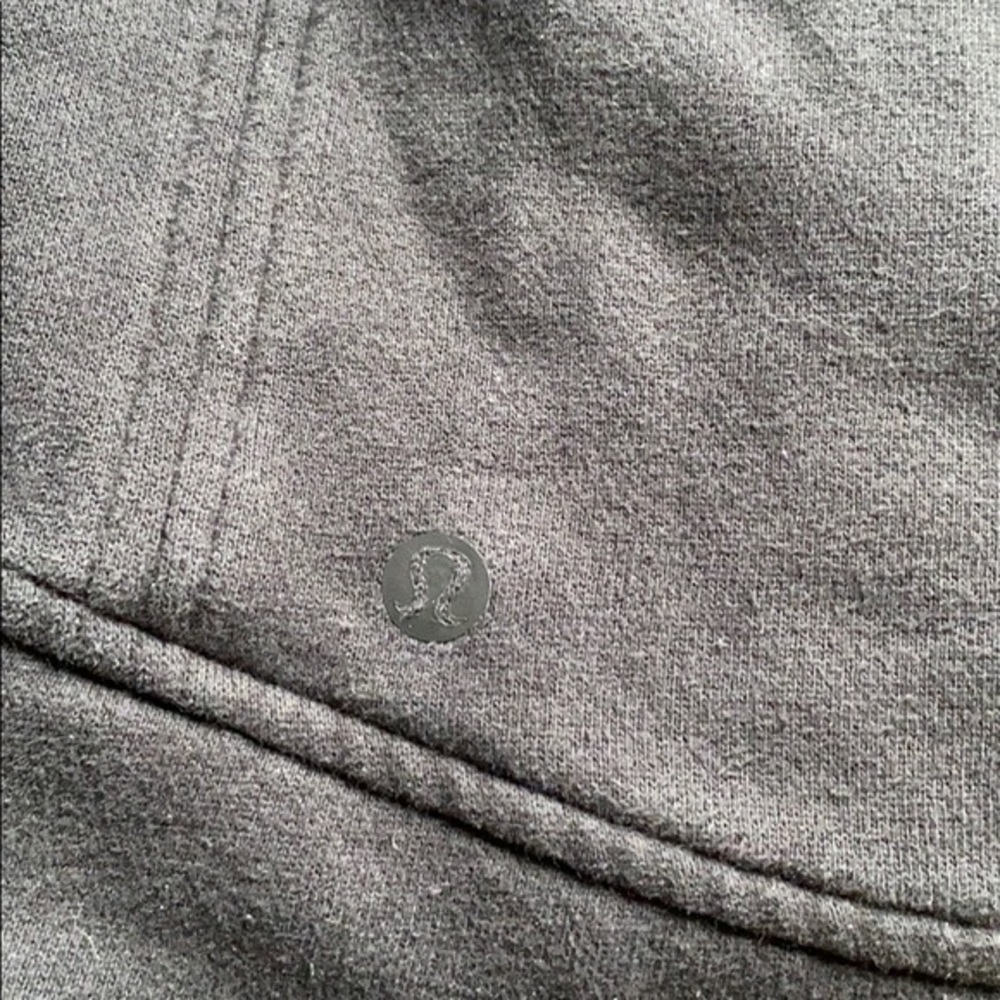 Lululemon Sweater - Picture 4 of 4